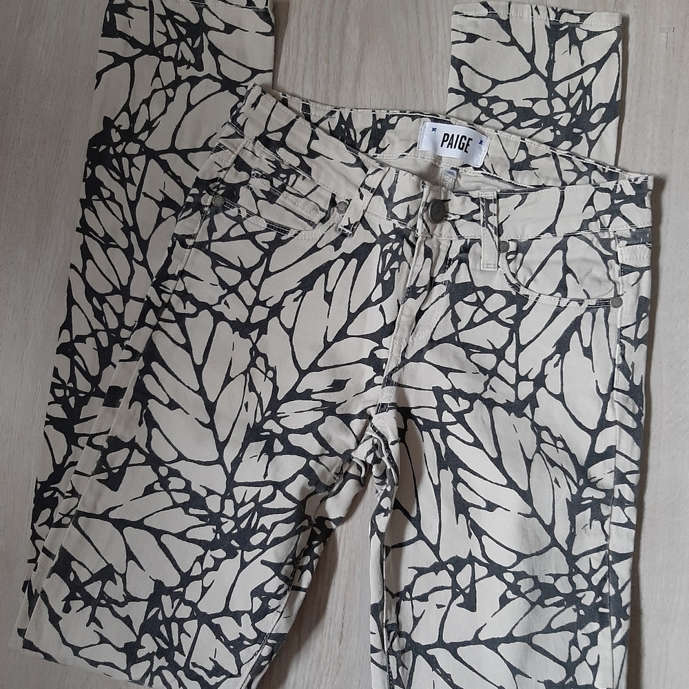 Paige skyline skinny jeans pant  size 25